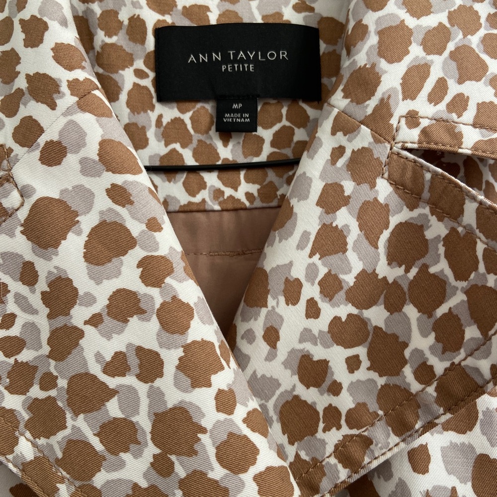 Leopard coat - Picture 2 of 3